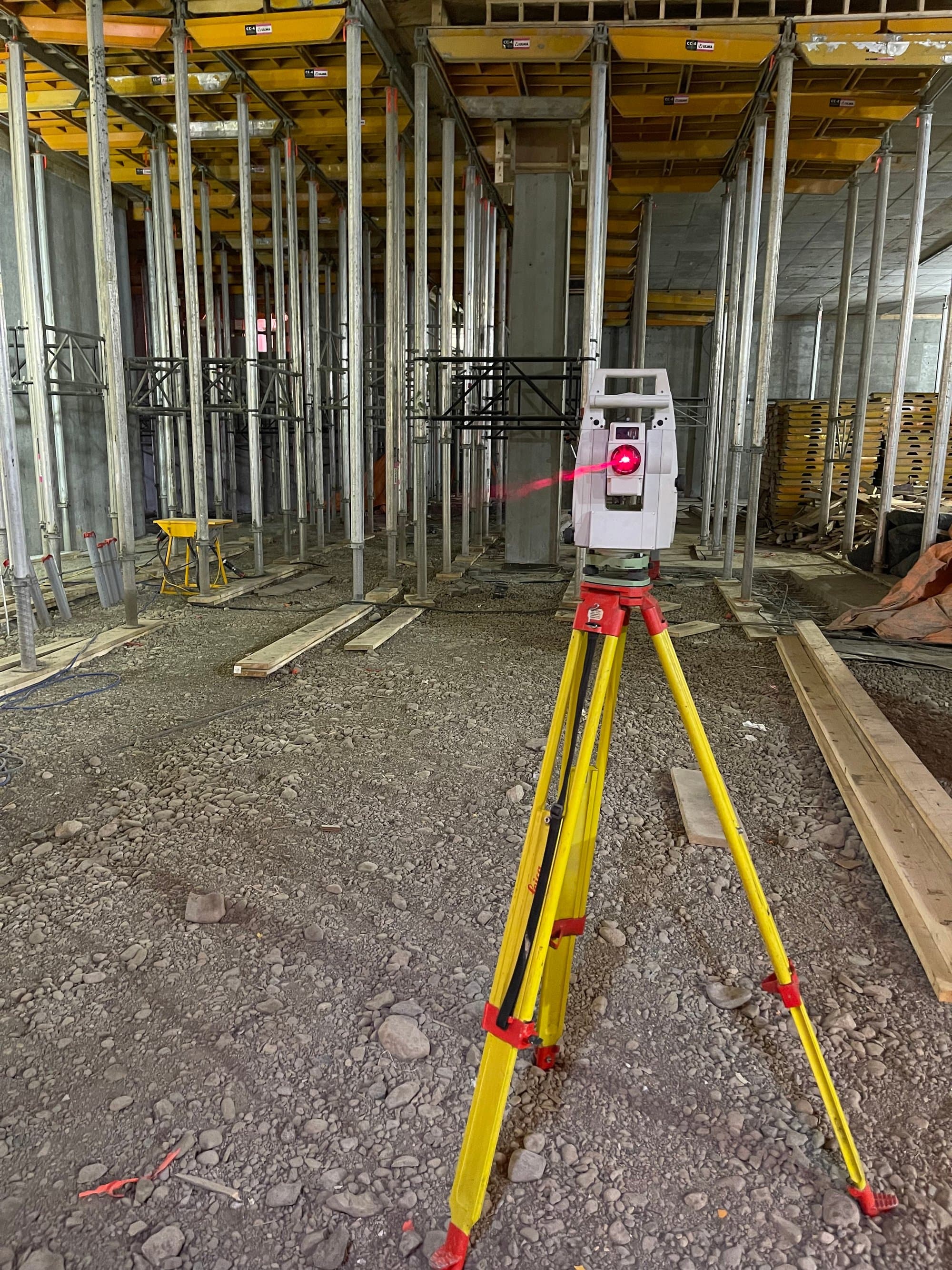 Interior column layout with a total station