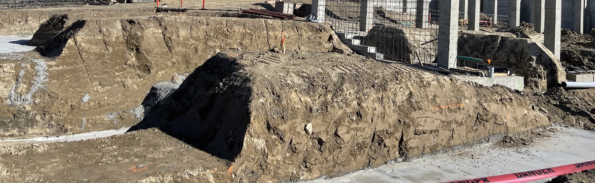 Engineering, construction and mining surveyor